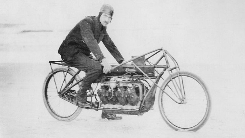 Illustration for article titled The Electric V8 on This $75,000 Bike Is One of the Coolest-Looking Motors Ever